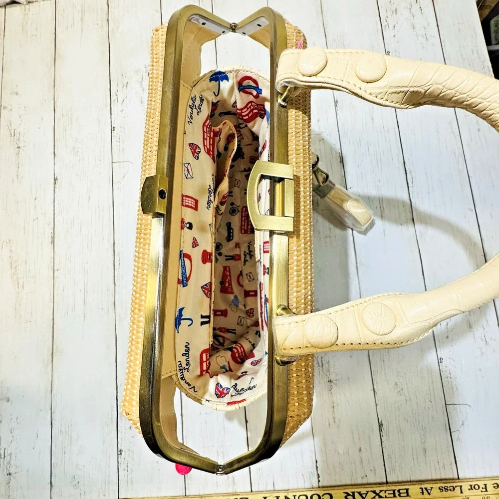 NWT Vendula Tiki Bar Grab Bag Rare Retired Beige 9"x11" Straw Crossbody Vegan - Picture 9 of 16